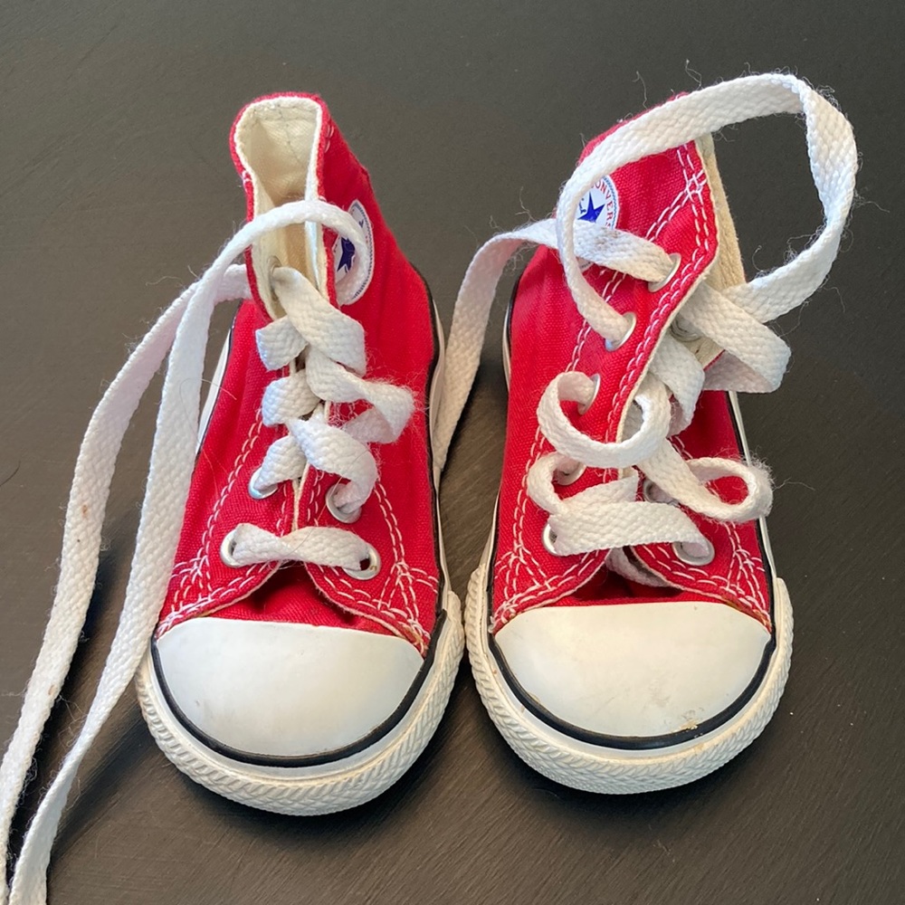 Toddler converse shoes